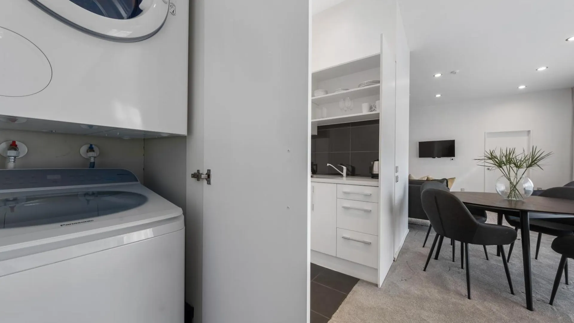 Southwark Hotel & Apartments Christchurch Aparthotel